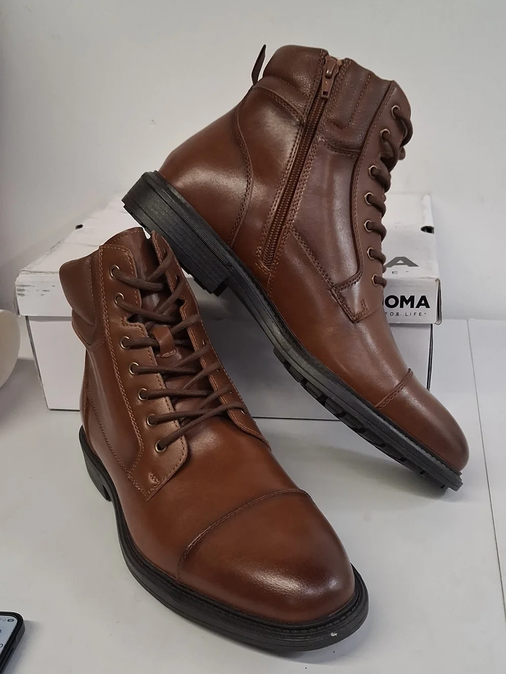NWT Mens Sonoma Goods For Life Mateyo Memory Foam Cognac Boots